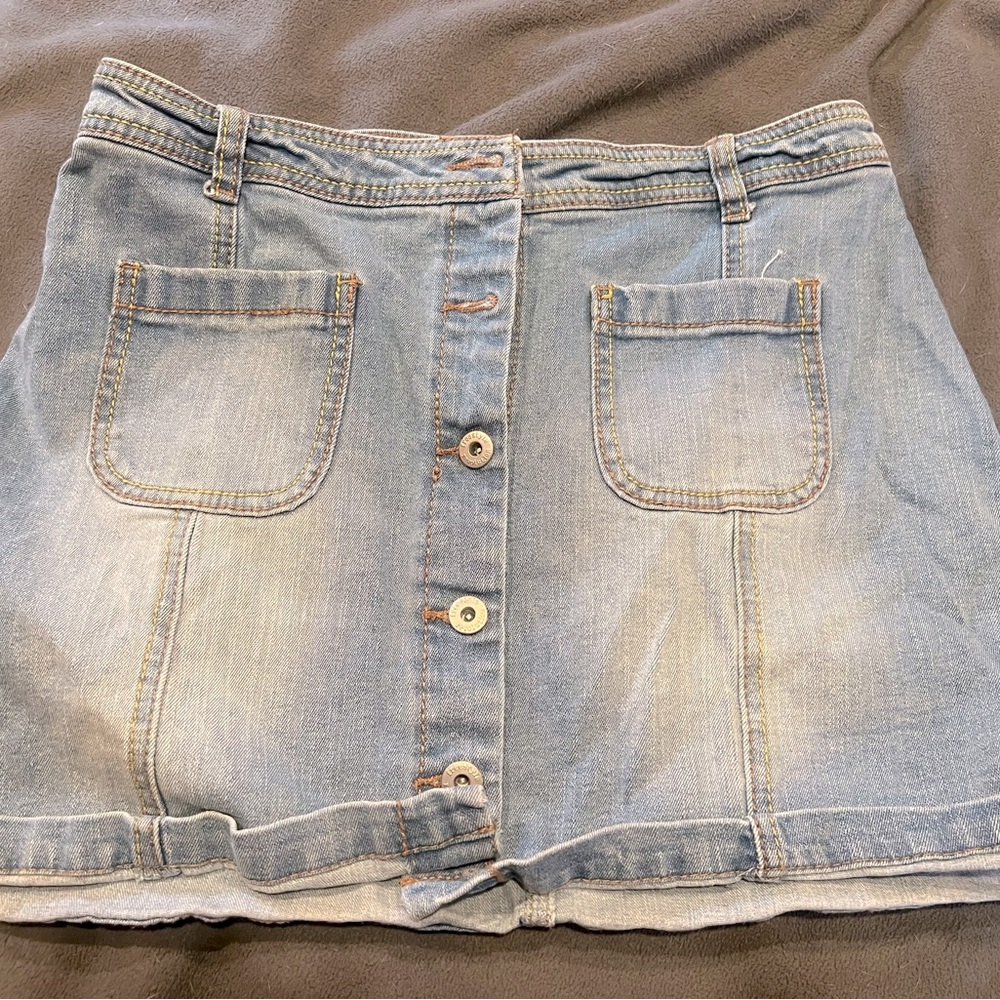 Size 11 juniors freestyle revolution mini skirt in guc